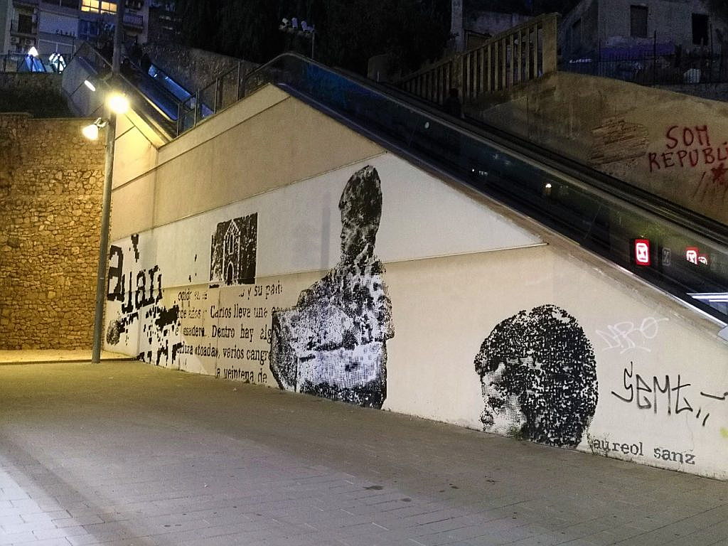  Tarragona
- Mural by Aureol Sanz on the side of the escalators on Carrer Vapor (Mireia Solé)