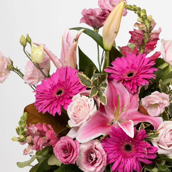 Pinks Bouquet_flowers_delivery_interflora_nz