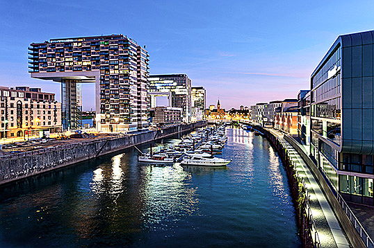 Köln
- In Metropolen wir Köln zählt der Immobilienkauf nach wie vor zu den lukrativsten Anlageformen