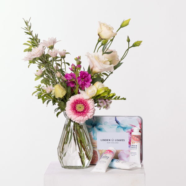 Mother's Day Gift Set_flowers_delivery_interflora_nz