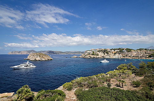  Port Andratx
- Deep blue water, rugged cliffs, Mediterranean flora and fauna: the fascinating nature in the Santa Ponsa area is beyond compare