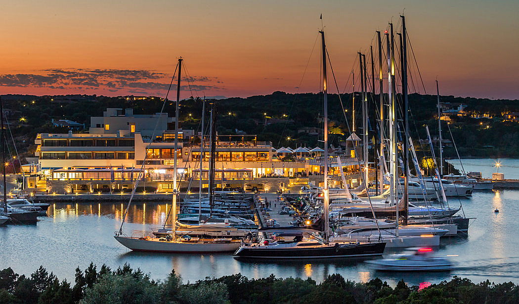  Порто Черво - Сардиния
- yacht club costa smeralda.jpg