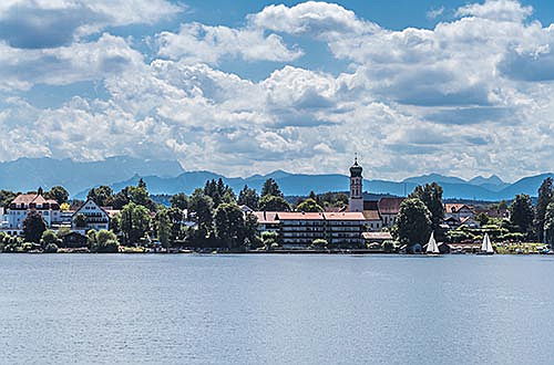  Starnberg
- Ob Ferienhaus oder dauerhafter Wohnsitz - der Kauf eines Hauses im Fünf Seen Land ist eine nachhaltige und lukrative Kapitalanlage
