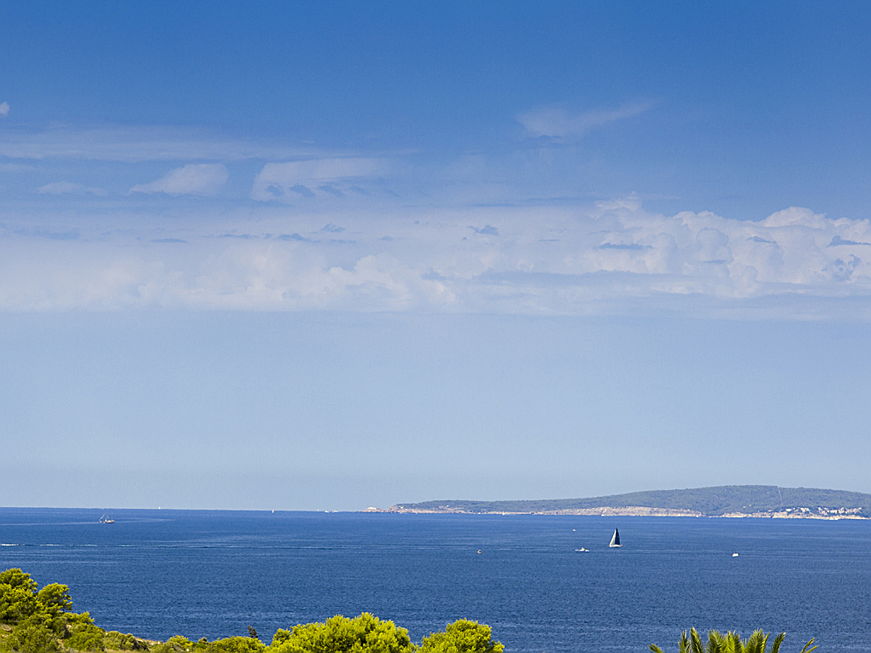  Balearen
- villa in cala blava