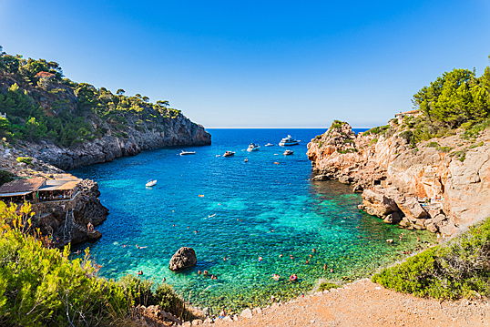  Balearic Islands
- Discover Deià and its surrounding area with real estate agent Engel & Völkers Mallorca