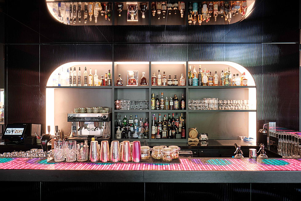  Hamburg
- Besonders empfehlenswert ist auch die hauseigene Kitchen & Bar SIX ZERO. © Christian Kretschmar, Joi Design