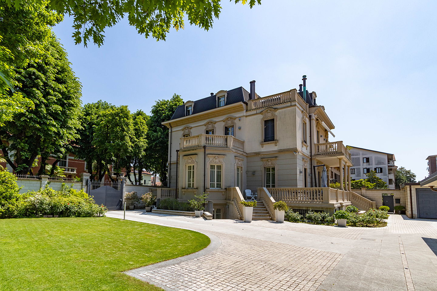  Varese
- splendida villa liberty