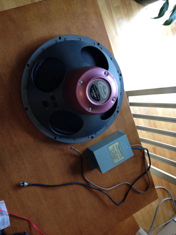 Tannoy Red 15'' loudspeaker LSU/HF/15/L & crossover per...