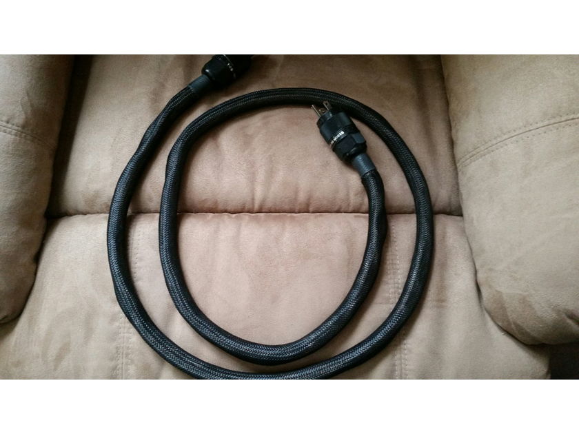 Silent Source Signature Power Cable 2 Meters