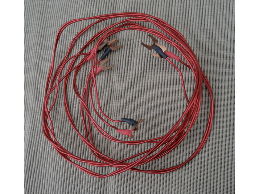 AntiCables red speaker cable