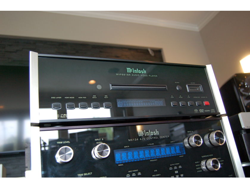 McIntosh  MVP881BR MVP 881 BR SACD BluRay Audio Video Player