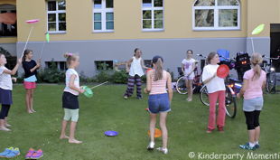 kindergeburtstag zirkus jonglieren