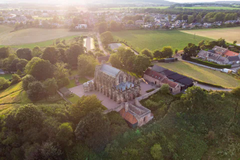 Rosslyn Chapel, Dunfermline Abbey and Stirling Castle Day Tour