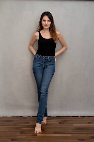 Joanna F