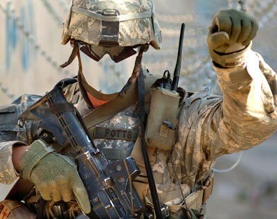 PSD исходник для монтажа - американский солдат в Ираке