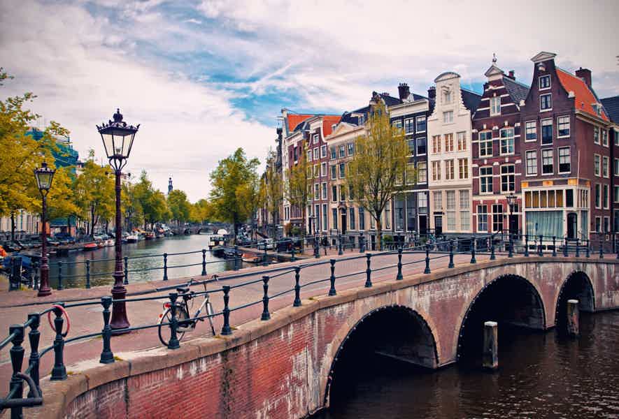 Amsterdam: Guided Bike Tour of Central Amsterdam - photo 4