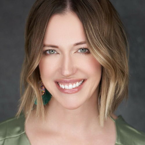 Maggie  DeLunas