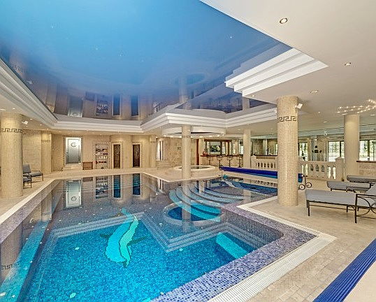  Puerto Andratx
- Villa for sale in Son Vida in Mallorca invites you to relax in the on-site spa