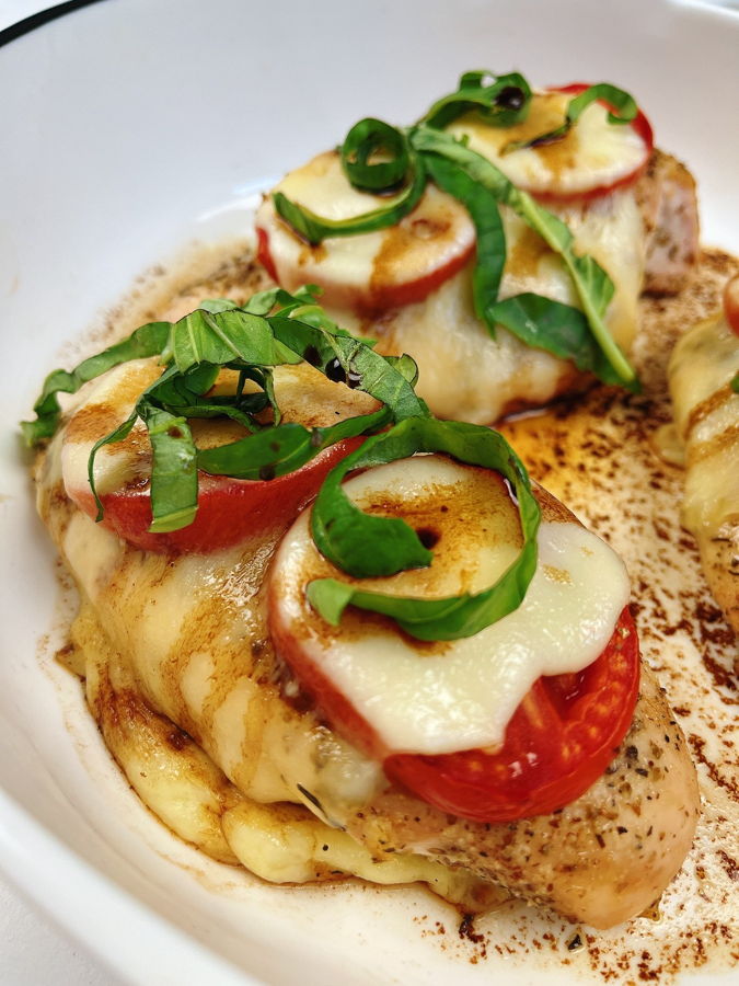 keto caprese chicken