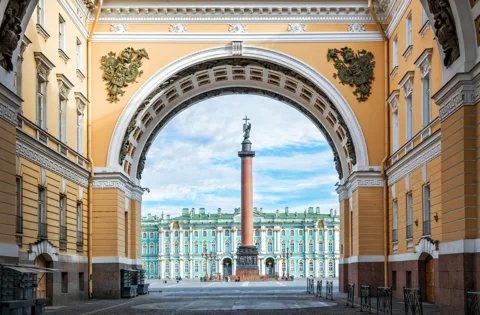 Эрмитаж за два часа: обзорный аудиотур с входными билетами