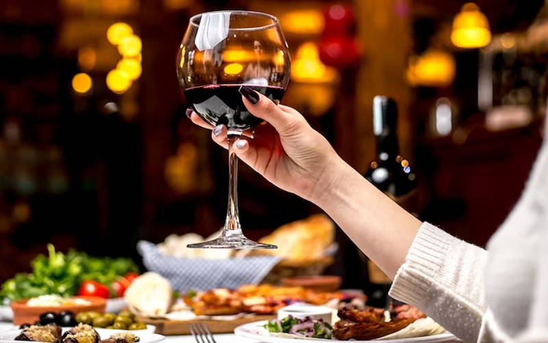 Can I drink wine on the Mediterranean diet