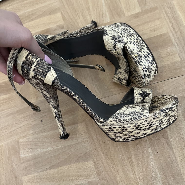 Faux snake leather shoes - Castaner