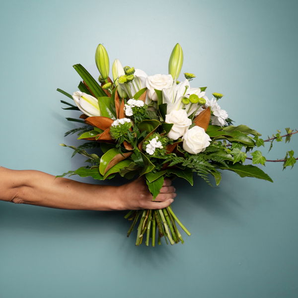 Classic Tribute_flowers_delivery_interflora_nz