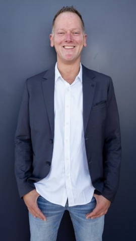 Robert Tamming