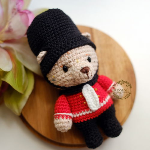 Beary The London Bear - Padrão de crochê Amigurumi [PDF em inglês]