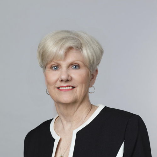 Annette  Davis