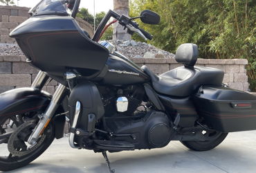 2015 HARLEY-DAVIDSON FLTRX ROAD GLIDE (MATT BLACK) motorcycle for rent near Vista, CA