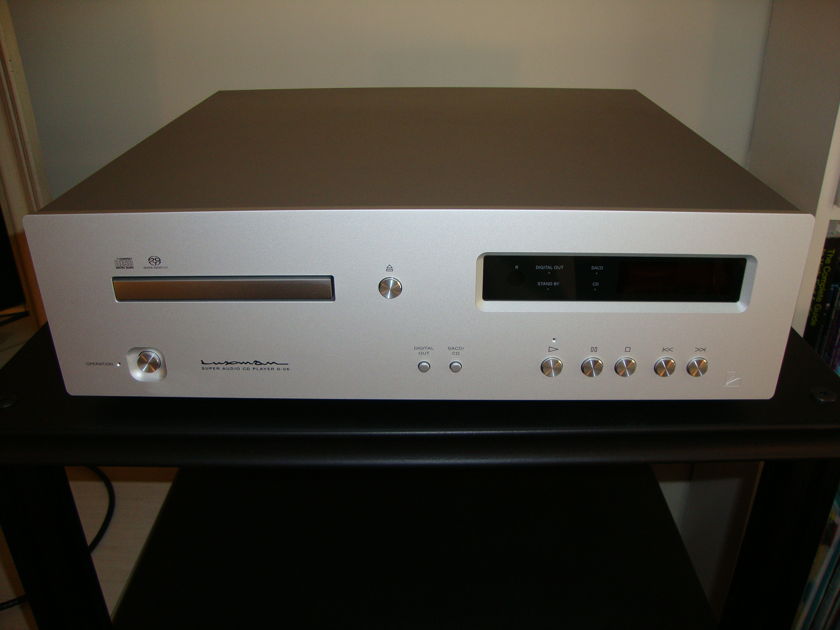 Luxman D-05 Super Audio CD Player