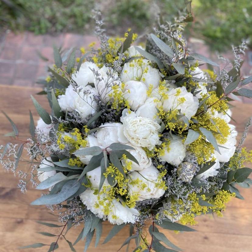 Bouquet pivoines blanches