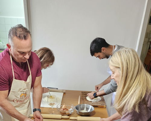 Corsi di cucina Bologna: Corso sulla vera Lasagna alla Bolognese e sul Tiramisù