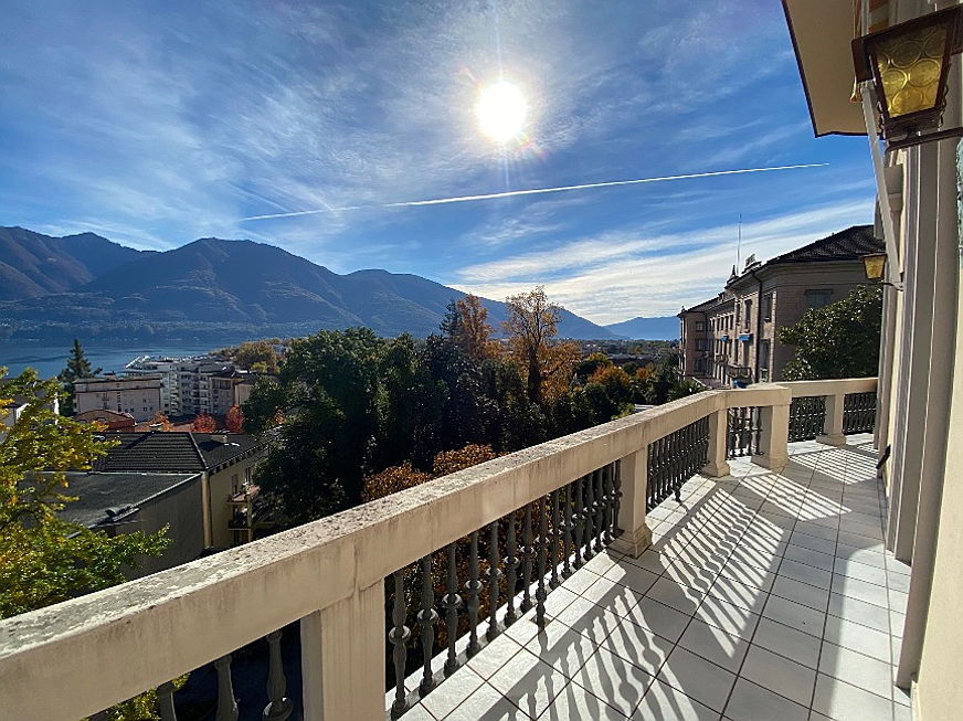  Ascona
- 4-5-zi-stadt-palais-wohnung-mit-seesicht-47.jfif