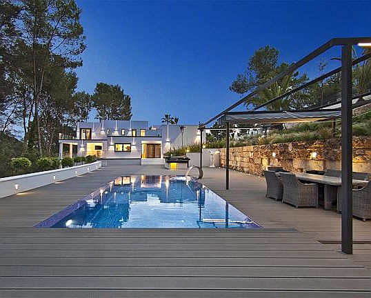  Balearic Islands
- Luxury villa for sale in the sought after area of Son Vida