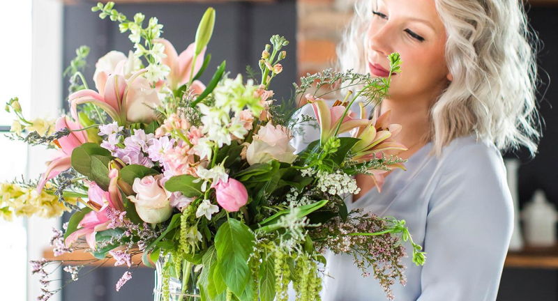 Build Your Own Fresh Flower Bouquet!