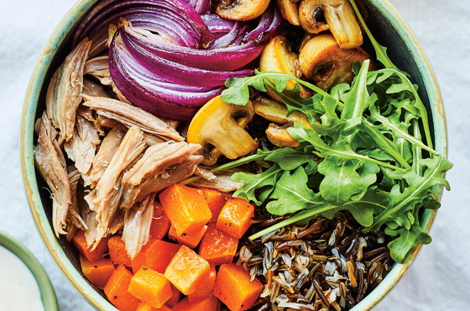 Bols de riz sauvage, courge, champignons et confit de canard