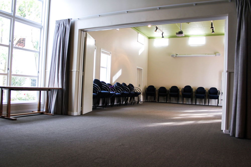 Lounge & Activities Room: Large & multi functional flexible space in Remuera
