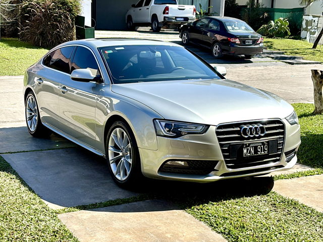 Audi A5 Sportback 2.0T Luxury 2013