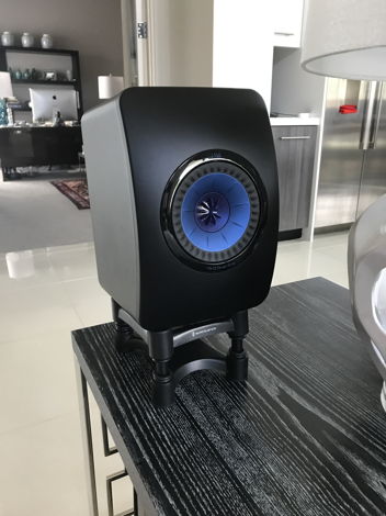 KEF LS50 Special Editon Blue Driver with matt finish in...