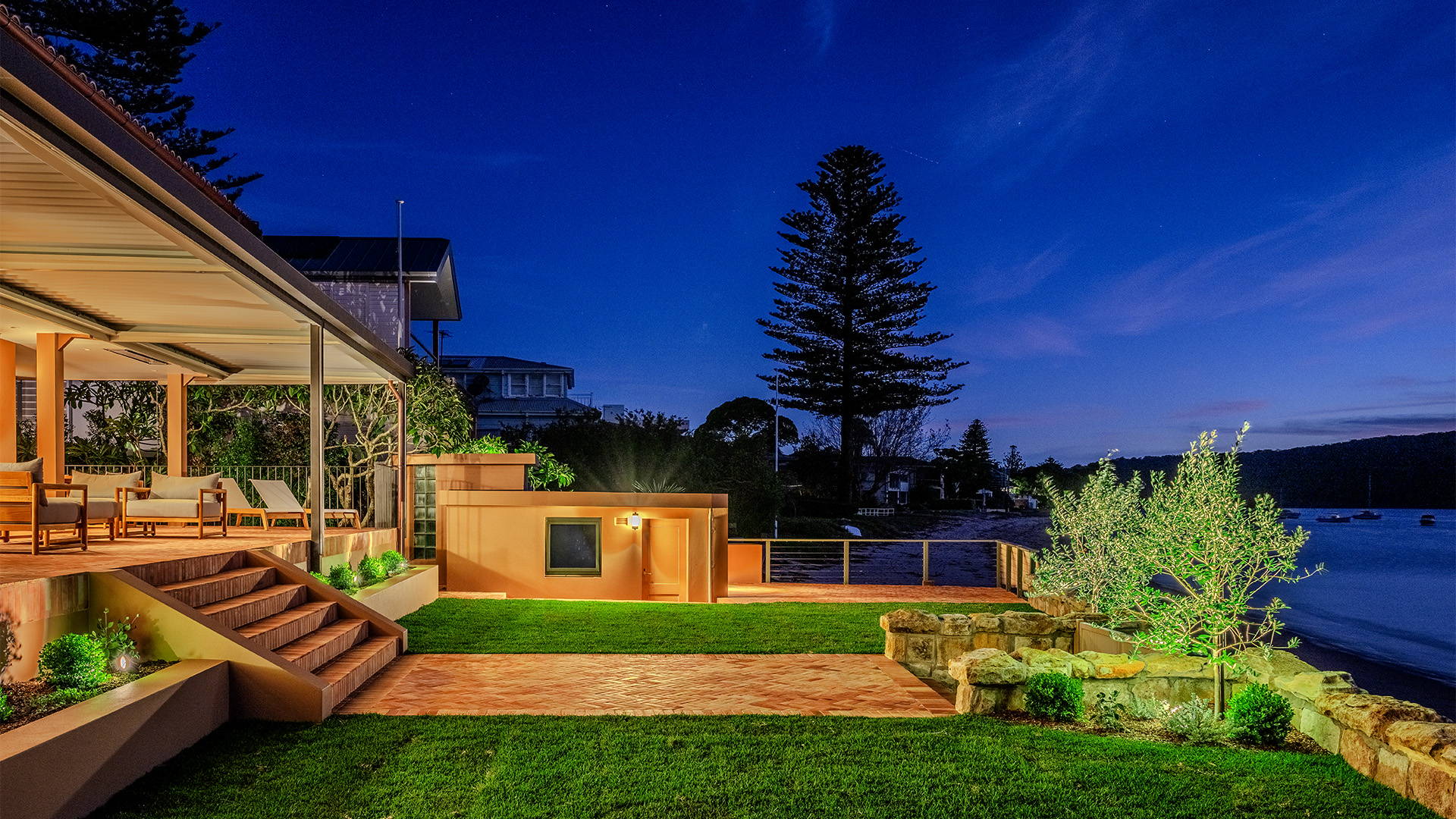 Lighting by Havit - Outdoor lighting by Havit - Garden Lighting by Havit - Inground Lighting by Havit - Backyard of a beachhouse