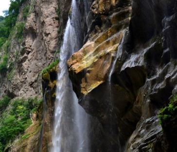 Чегемские водопады и озеро Гижгит