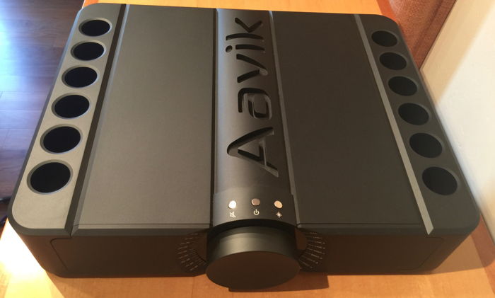 Aavik Acoustics C-300 Preamplifier / DAC / Phono!