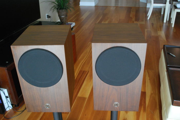 Omega Speaker Systems Super 8 Traditional Monitor RS8 s...