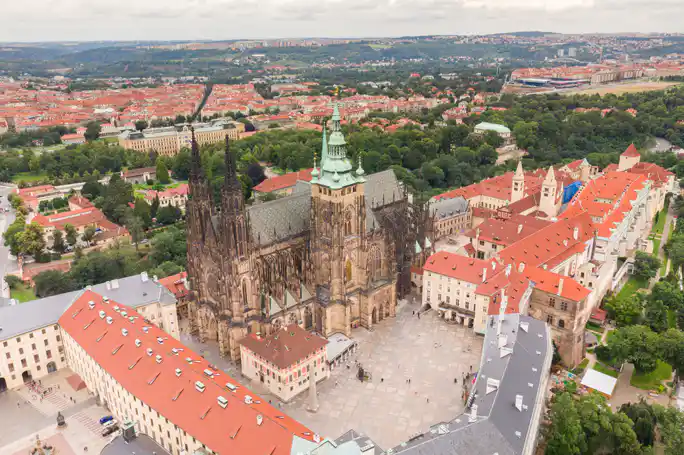 Prague Castle: 1-Hour Tour w/ Fast-GET Ticket
