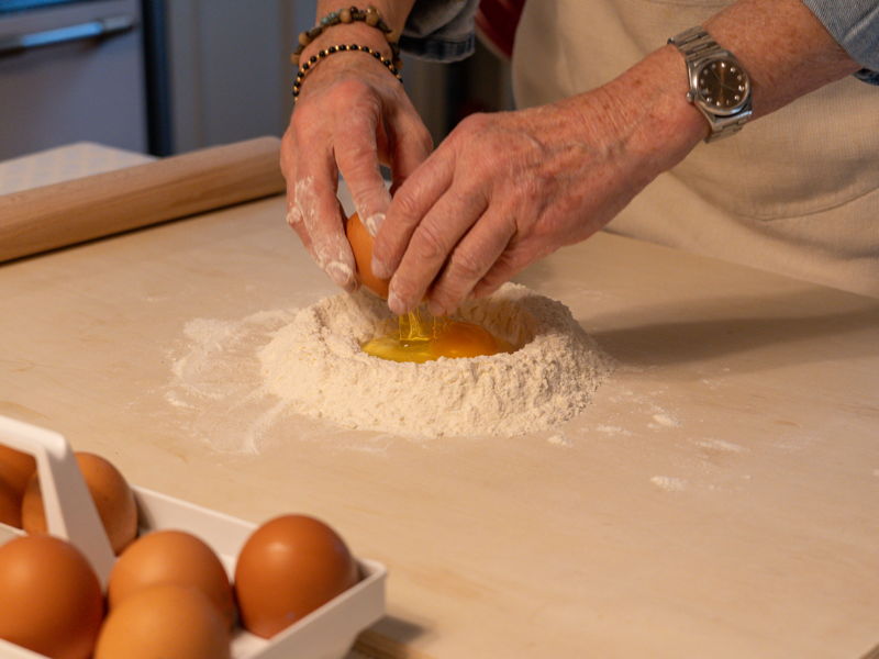 Cours de cuisine Bologne: Tigelle et tagliatelles maison dans les collines bolognaises