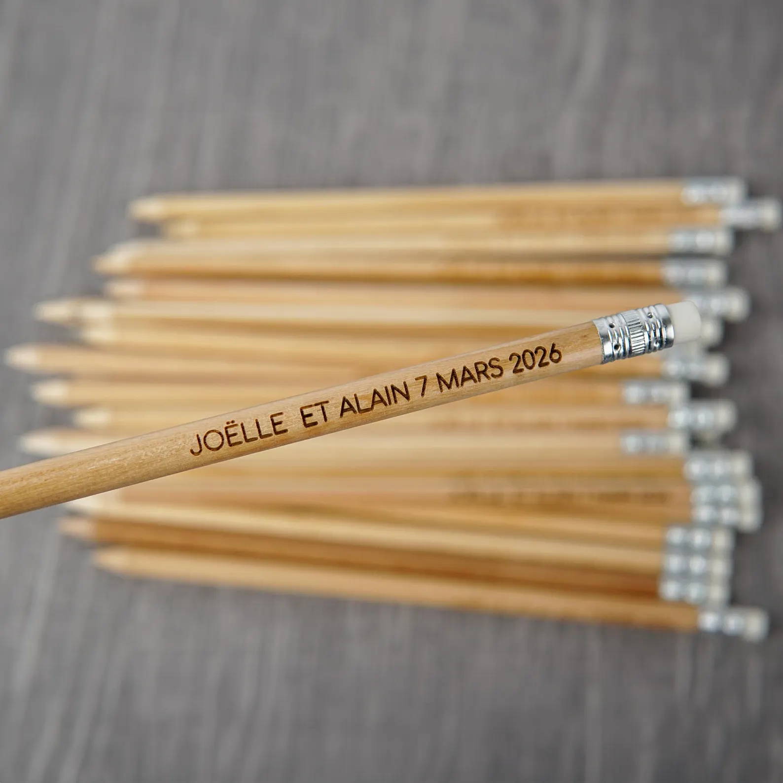 Grabado de lápices y metales 02