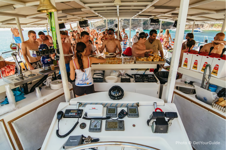 Catamaran Party Tour For Young People - photo 5