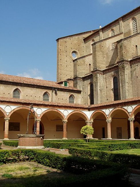  Bologna
- Basilica di San Francesco, Chiostro